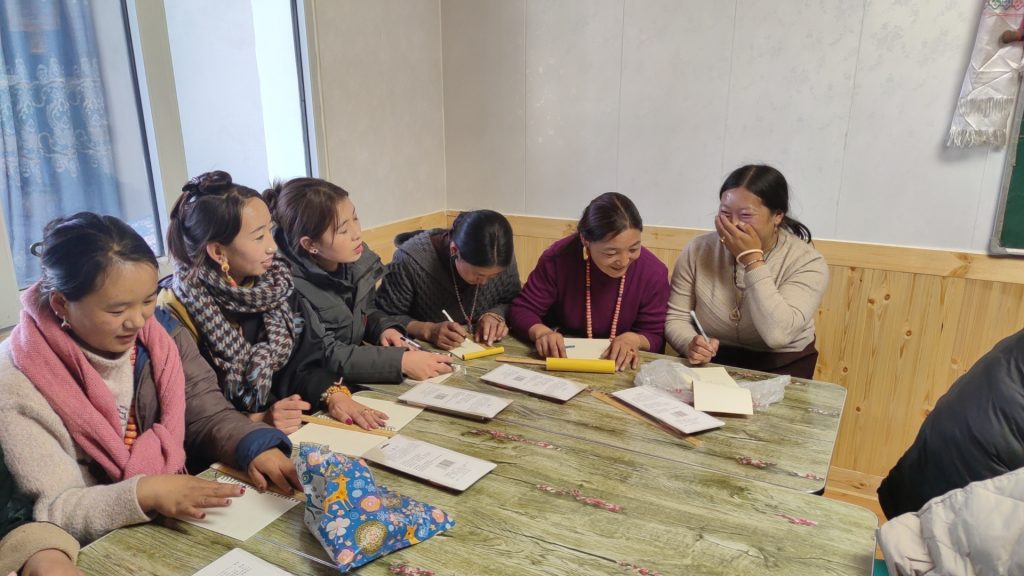 Trainees Learn About Tailoring